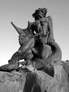 مجسمۀ واهاگن در حال نبرد با اژدها، شهر ایروان