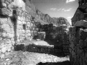 بقایای محراب بنای قدیمی کلیسای سورپ کاراپت، دیر نوراوانک